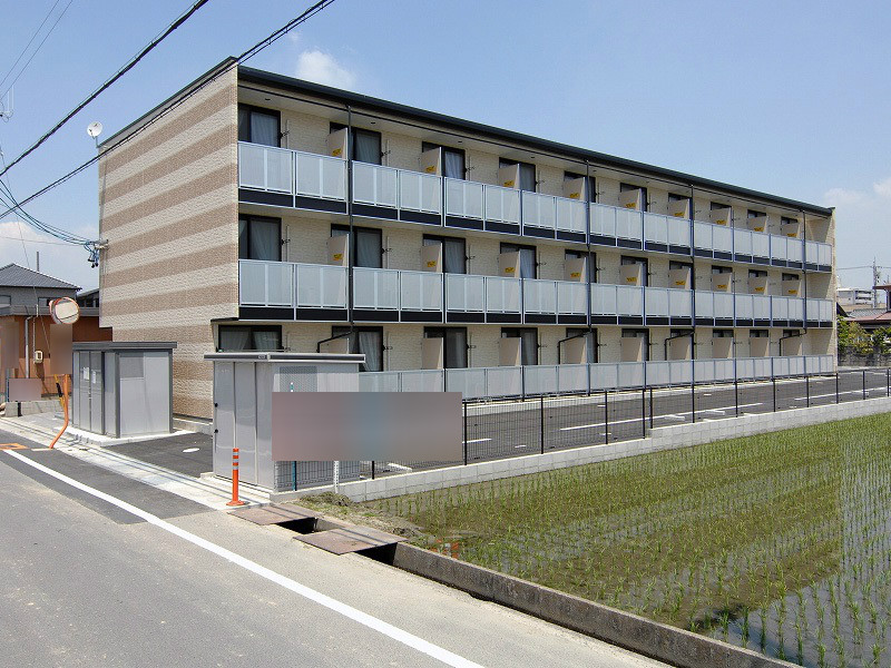 中川原駅より徒歩8分 築18年6ヶ月 3階建の賃貸物件