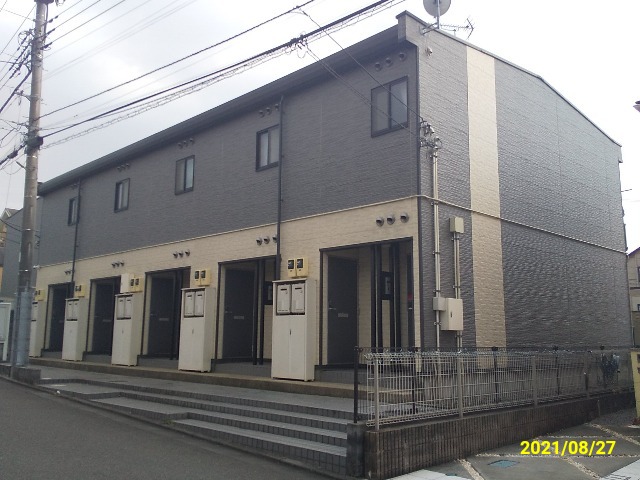 海老名駅よりバス22分 築18年5ヶ月 2階建の賃貸物件