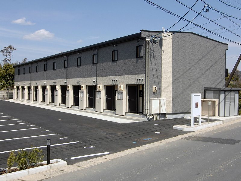 上野市駅よりバス11分 築18年9ヶ月 2階建の賃貸物件