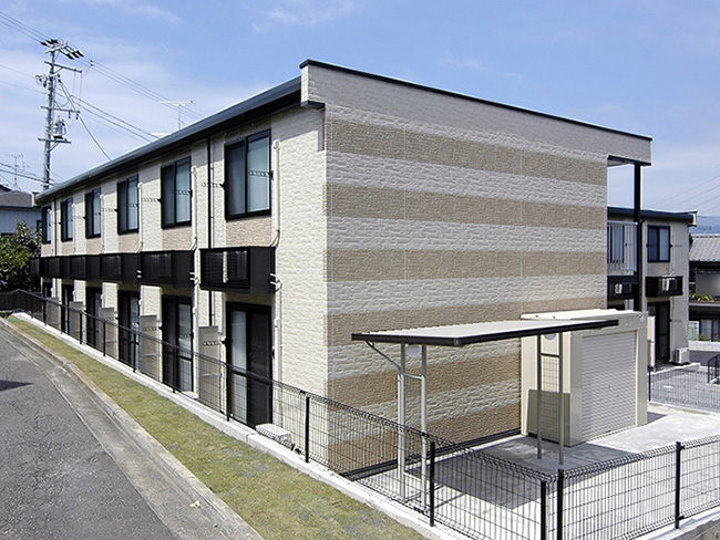 草薙駅よりバス16分 築18年3ヶ月 2階建の賃貸物件