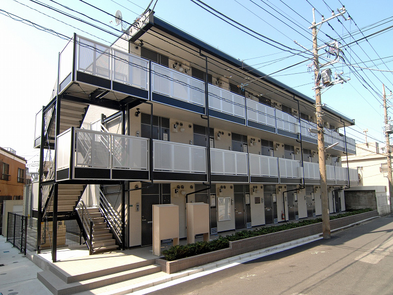 レオパレスアピラ 2階 築18年2ヶ月の賃貸物件