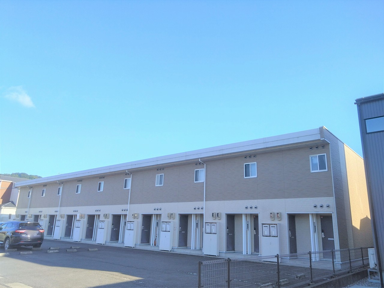 観音町駅より徒歩4分 築17年10ヶ月 2階建の賃貸物件