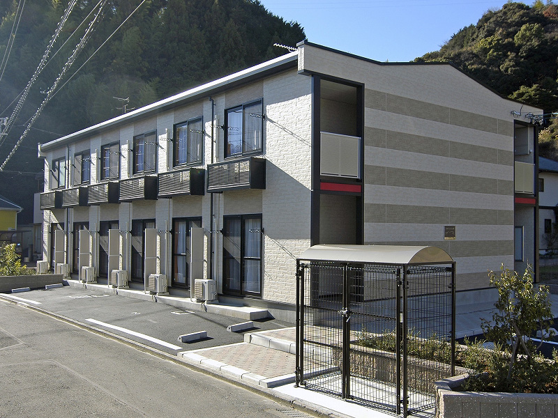 レオパレスサンライズヤマニの賃貸物件