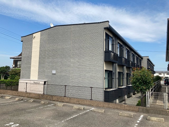 愛野駅より徒歩3分 築18年5ヶ月 2階建の賃貸物件