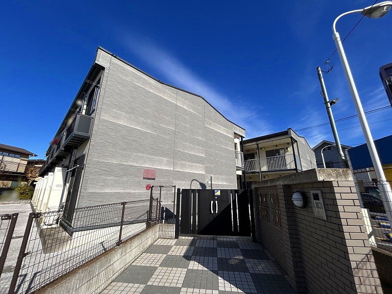 舎人駅より徒歩5分 築18年2ヶ月 2階建の賃貸物件