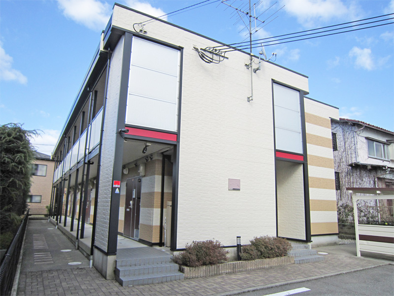 金沢駅よりバス35分 築18年6ヶ月 2階建の賃貸物件