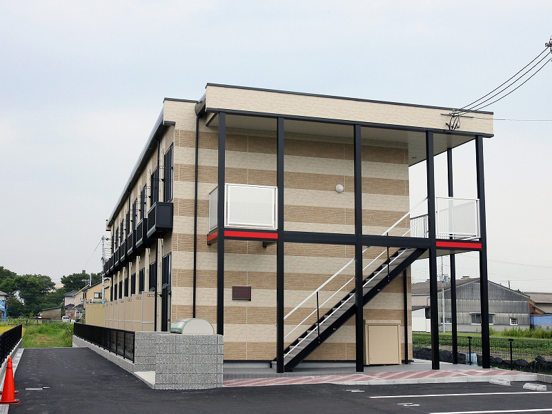 網干駅より徒歩16分 築18年9ヶ月 2階建の賃貸物件