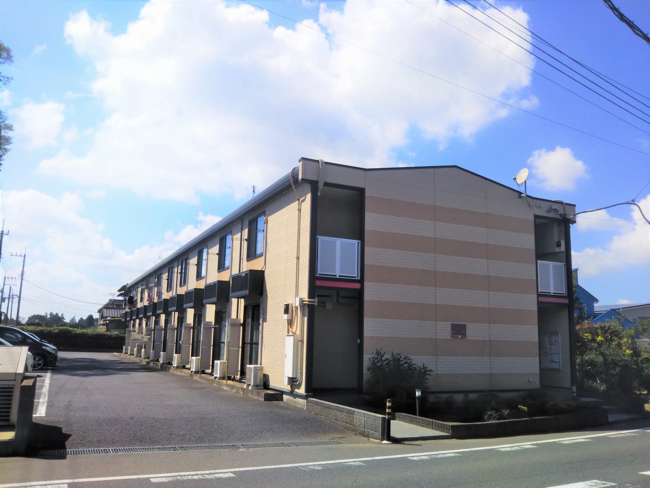八街駅より徒歩19分 築18年8ヶ月 2階建の賃貸物件
