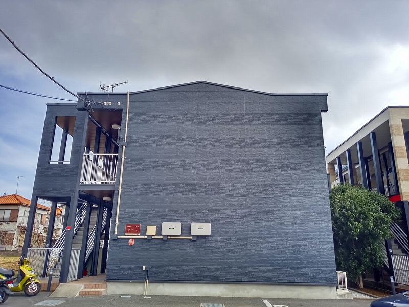 寒川駅より徒歩18分 築18年1ヶ月 2階建の賃貸物件