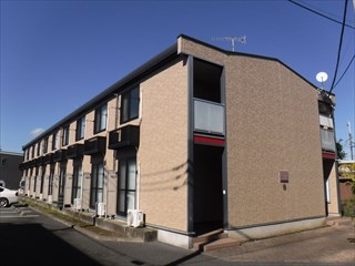 平塚駅よりバス25分 築18年2ヶ月 2階建の賃貸物件