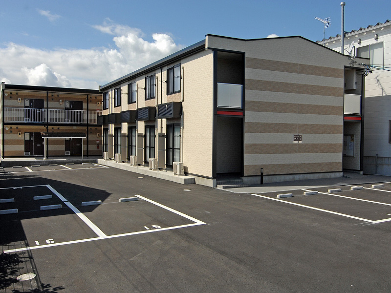 伊勢朝日駅より徒歩22分 築18年3ヶ月 2階建の賃貸物件