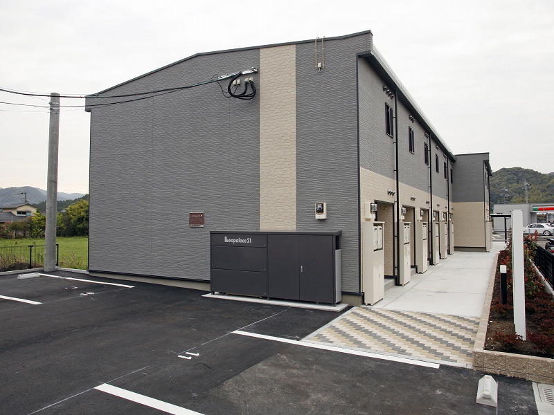 宇宿駅よりバス14分 築17年7ヶ月 2階建の賃貸物件