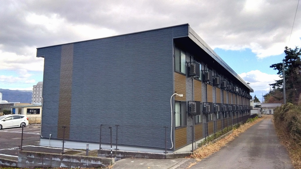 伊那市駅よりバス14分 築18年2ヶ月 2階建の賃貸物件