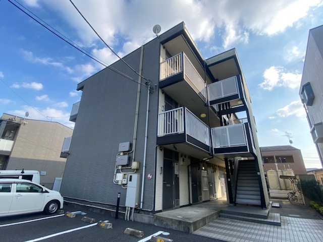 三郷中央駅より徒歩22分 1階 築18年5ヶ月の賃貸物件