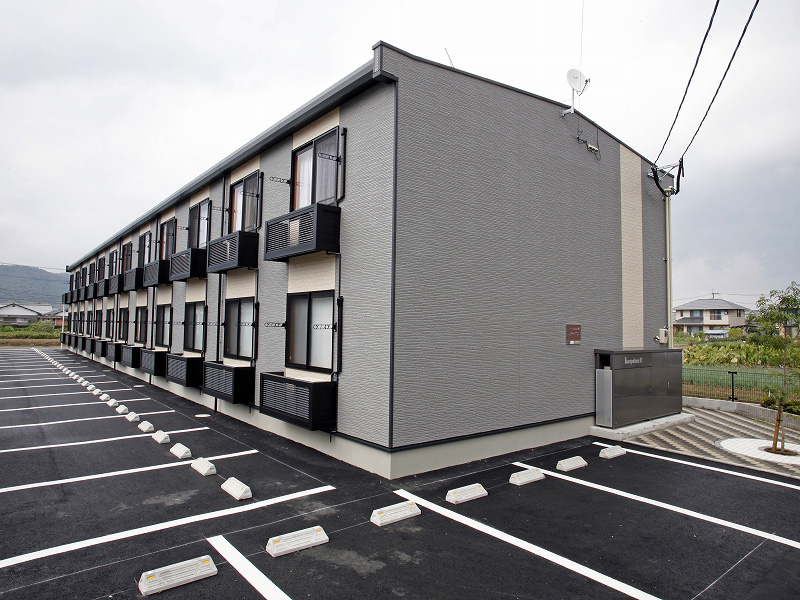 レオパレスタウンコート中の島の賃貸物件