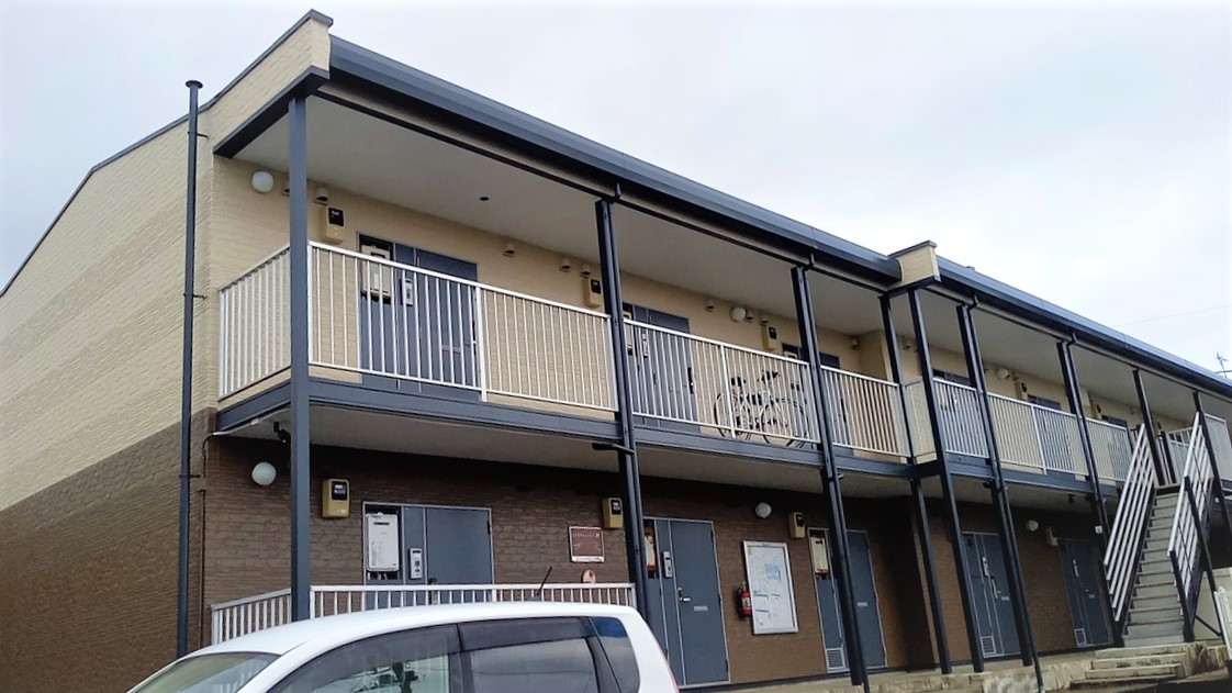 西海鹿島駅より徒歩12分 築18年1ヶ月 2階建の賃貸物件