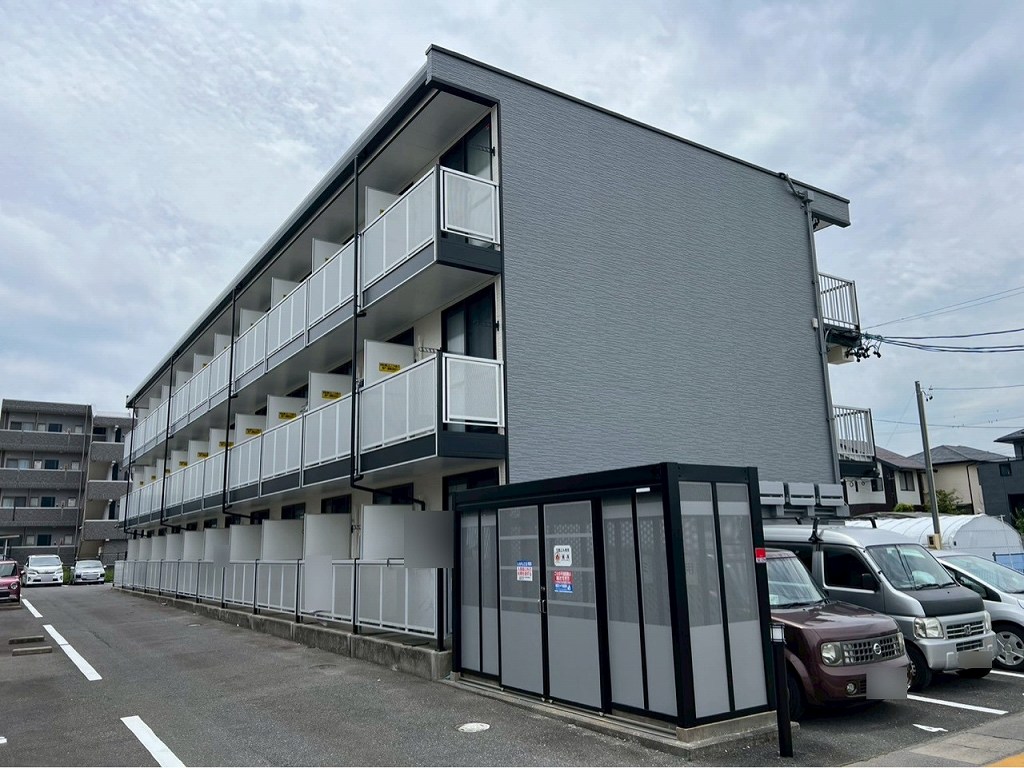 中川原駅より徒歩15分 築17年11ヶ月 3階建の賃貸物件