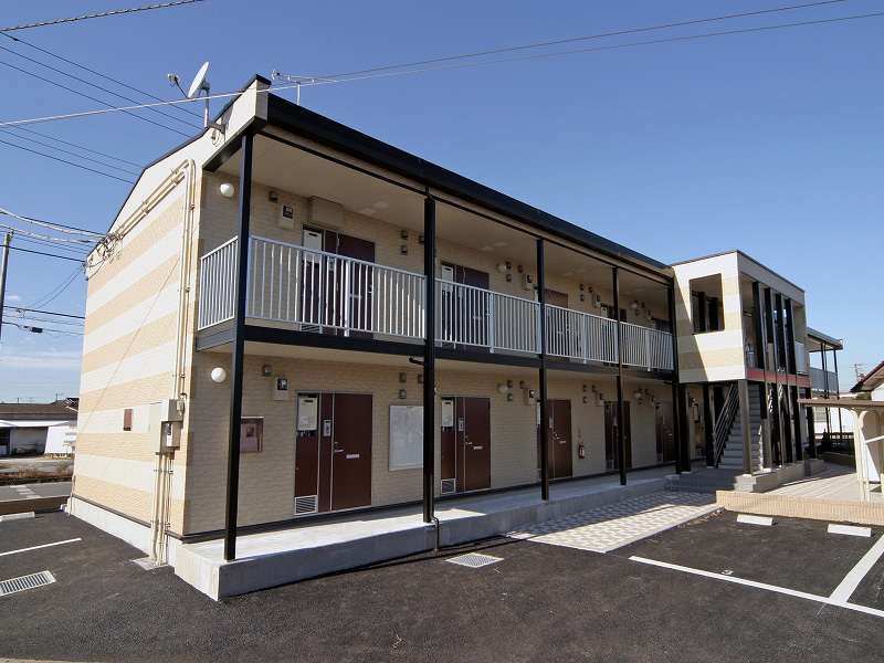 青堀駅より徒歩10分 築17年10ヶ月 2階建の賃貸物件