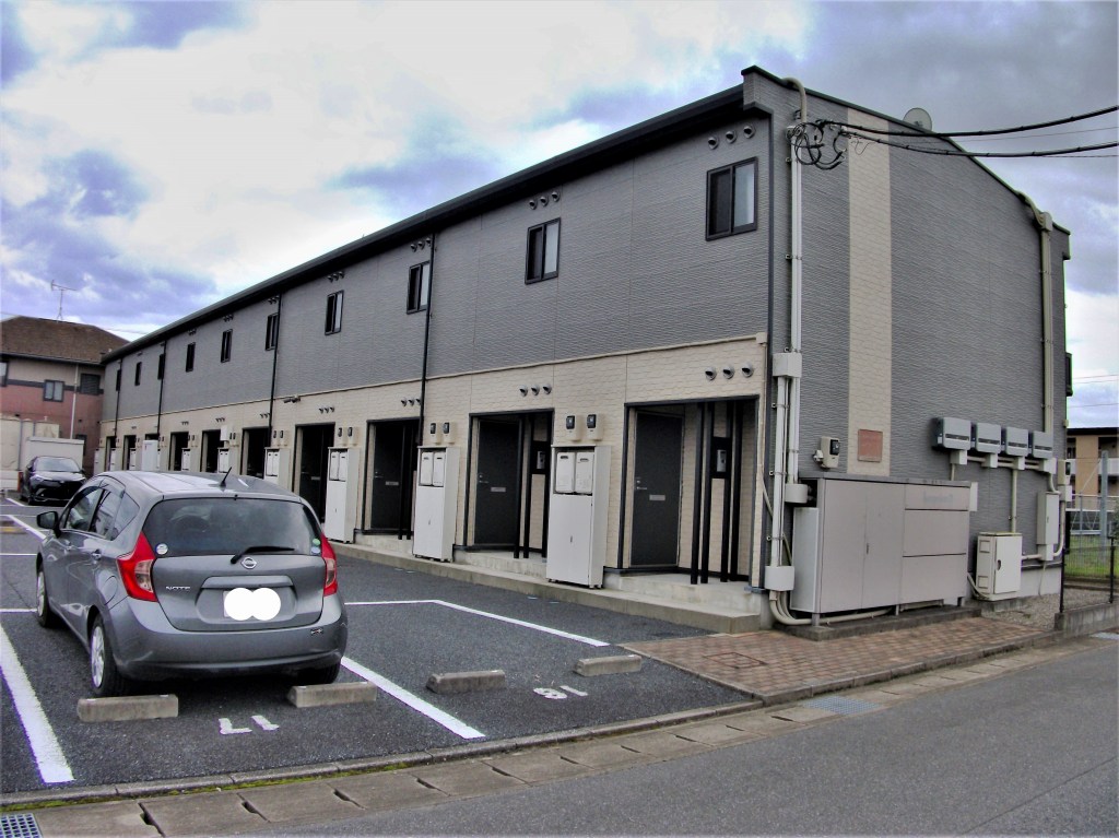 東金駅よりバス15分 築17年10ヶ月 2階建の賃貸物件