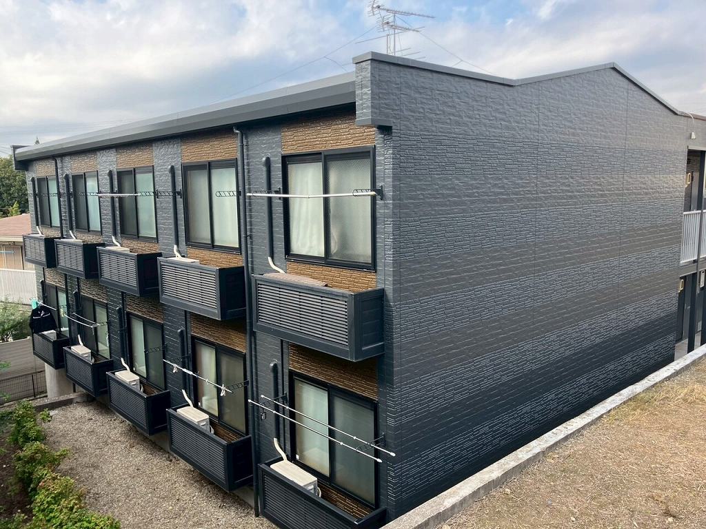 八幡新田駅より徒歩17分 築17年9ヶ月 2階建の賃貸物件