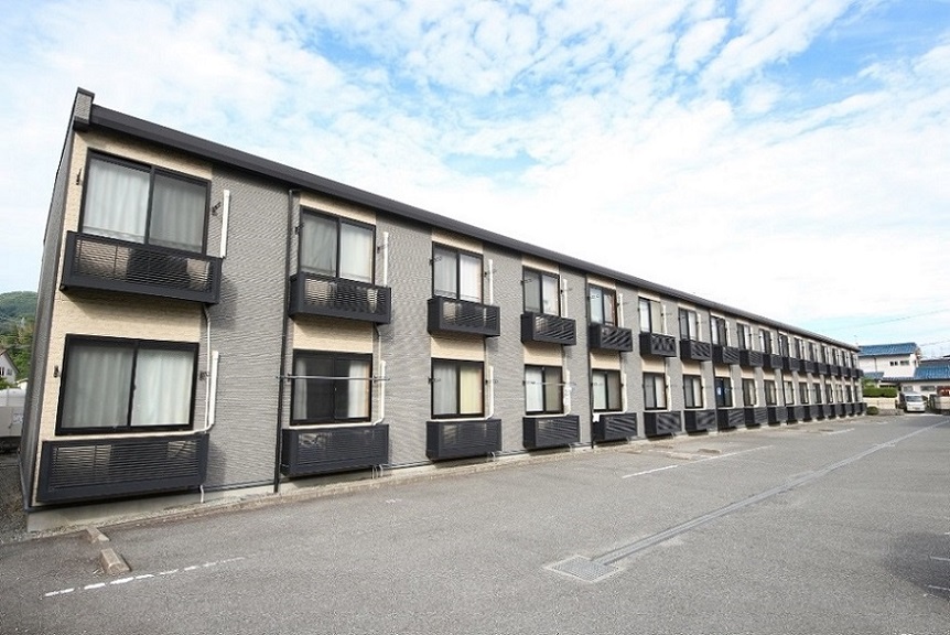 竹原駅より徒歩23分 築17年1ヶ月 2階建の賃貸物件