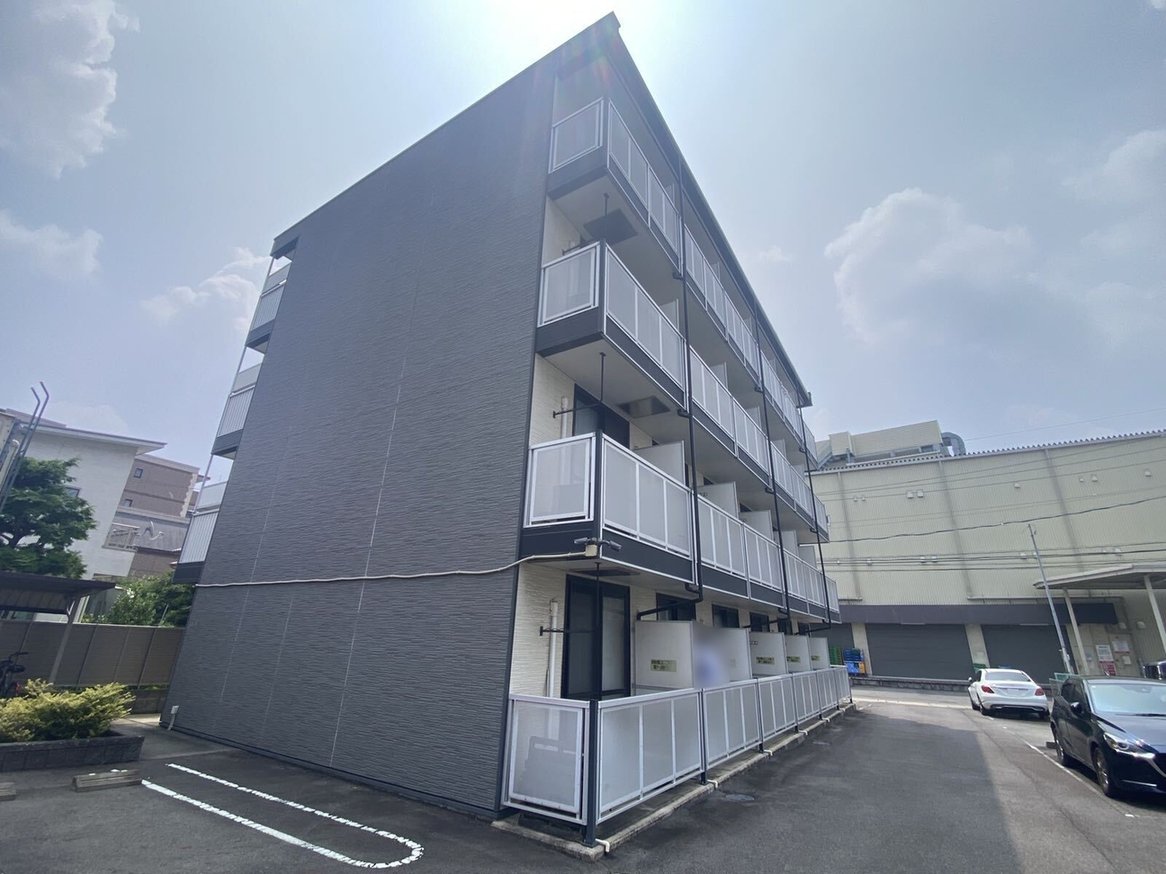 瓢箪山駅より徒歩5分 築17年3ヶ月 4階建の賃貸物件