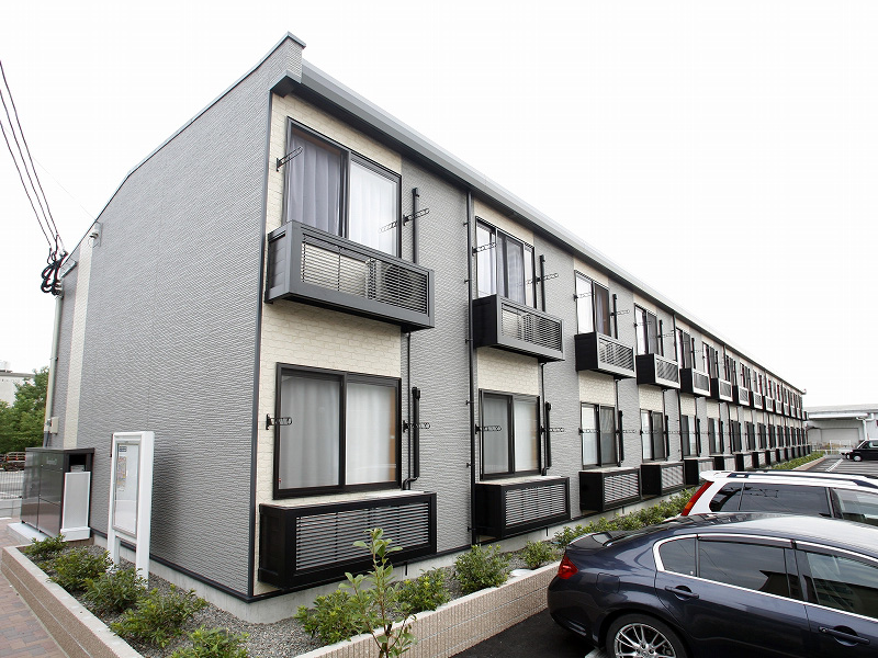 柳ケ浦駅よりバス17分 築17年5ヶ月 2階建の賃貸物件