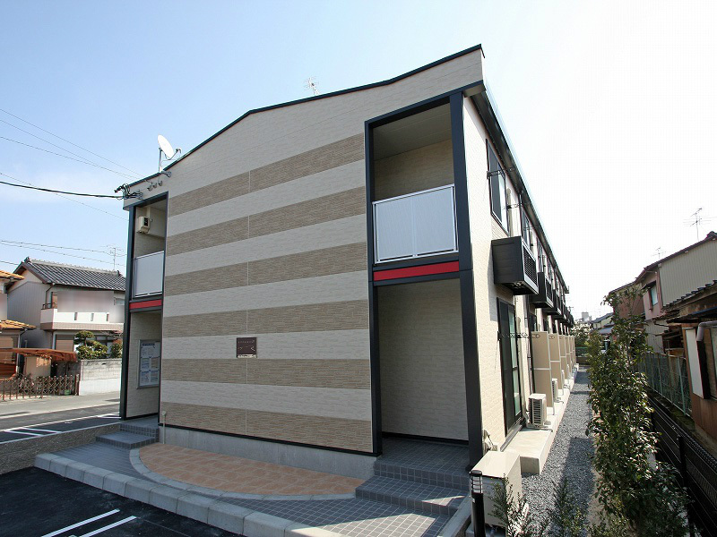 近鉄弥富駅より徒歩10分 築17年8ヶ月 2階建の賃貸物件