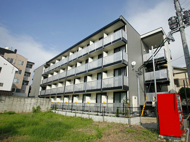 河原町駅より徒歩8分 築17年2ヶ月 4階建の賃貸物件