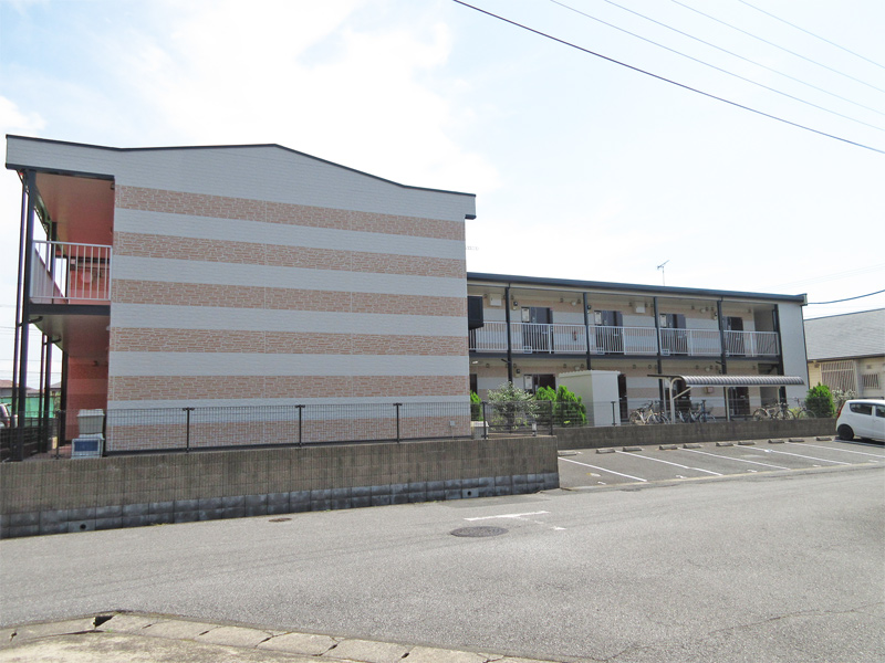 青堀駅より徒歩11分 築17年8ヶ月 2階建の賃貸物件