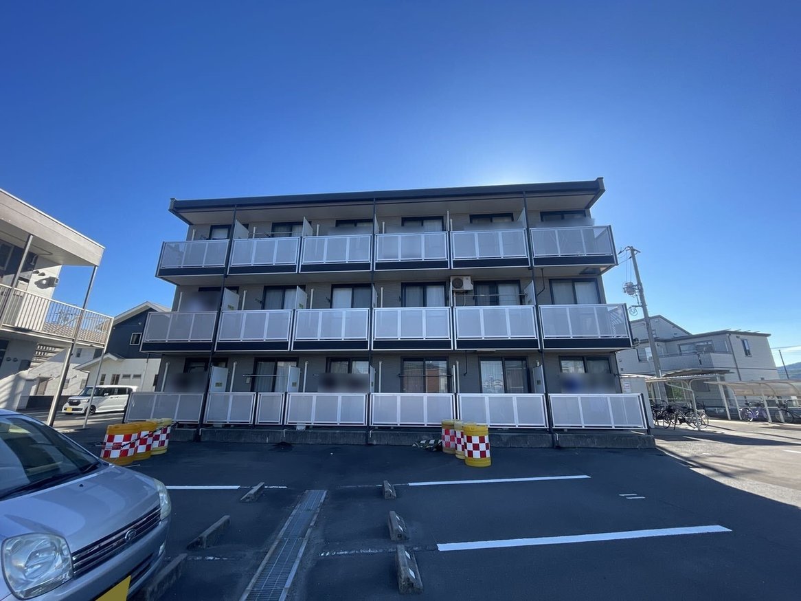 中庄駅より徒歩27分 築18年2ヶ月 3階建の賃貸物件