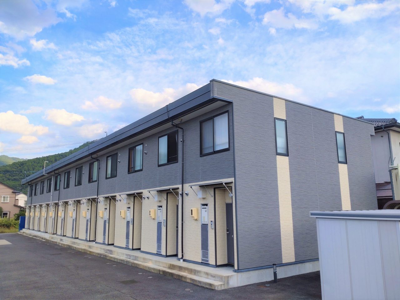 長野駅よりバス39分 築17年11ヶ月 2階建の賃貸物件