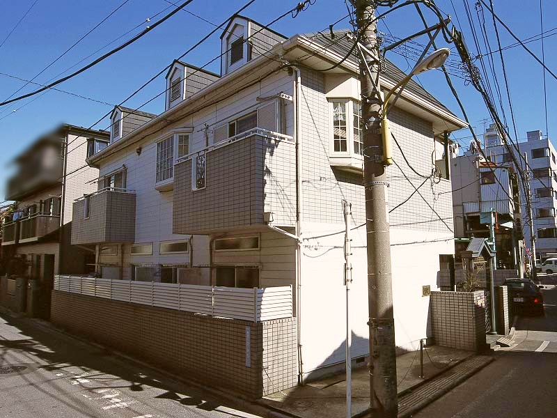 赤土小学校前駅より徒歩3分 築35年8ヶ月 2階建の賃貸物件