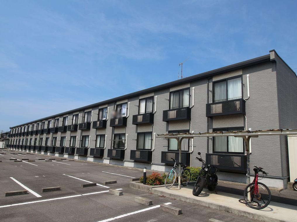 新川駅より徒歩7分 築17年11ヶ月 2階建の賃貸物件