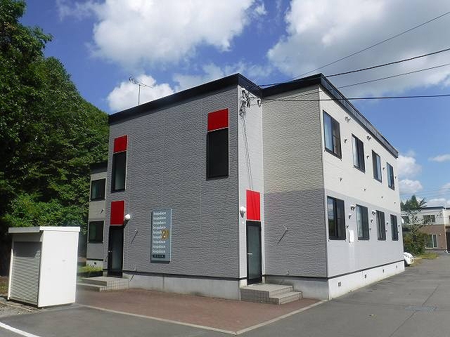 千歳駅よりバス18分 築17年4ヶ月 2階建の賃貸物件