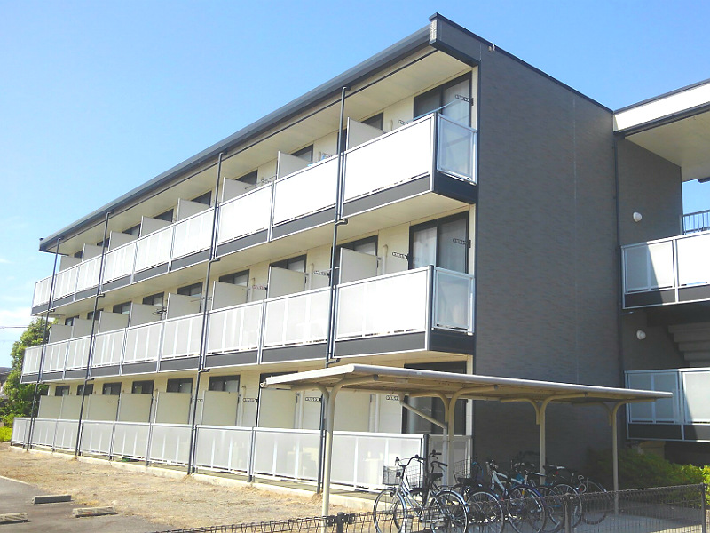 近江八幡駅より徒歩22分 築17年 3階建の賃貸物件