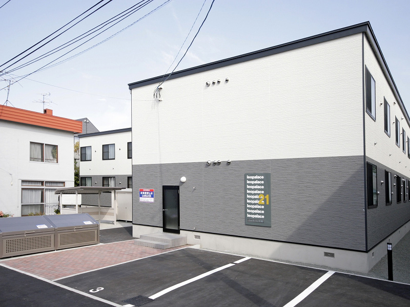 レオパレスフィオーレ月寒の賃貸物件