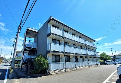 佐賀駅よりバス24分 築17年1ヶ月 3階建の賃貸物件