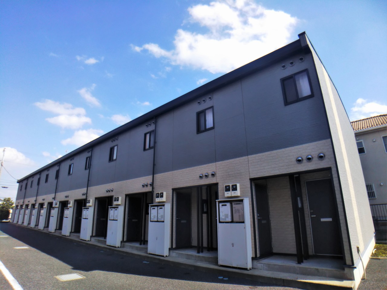 京成臼井駅より徒歩19分 築16年9ヶ月 2階建の賃貸物件