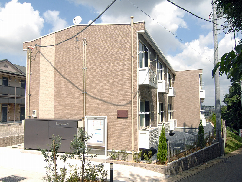 松戸駅よりバス23分 築17年3ヶ月 2階建の賃貸物件