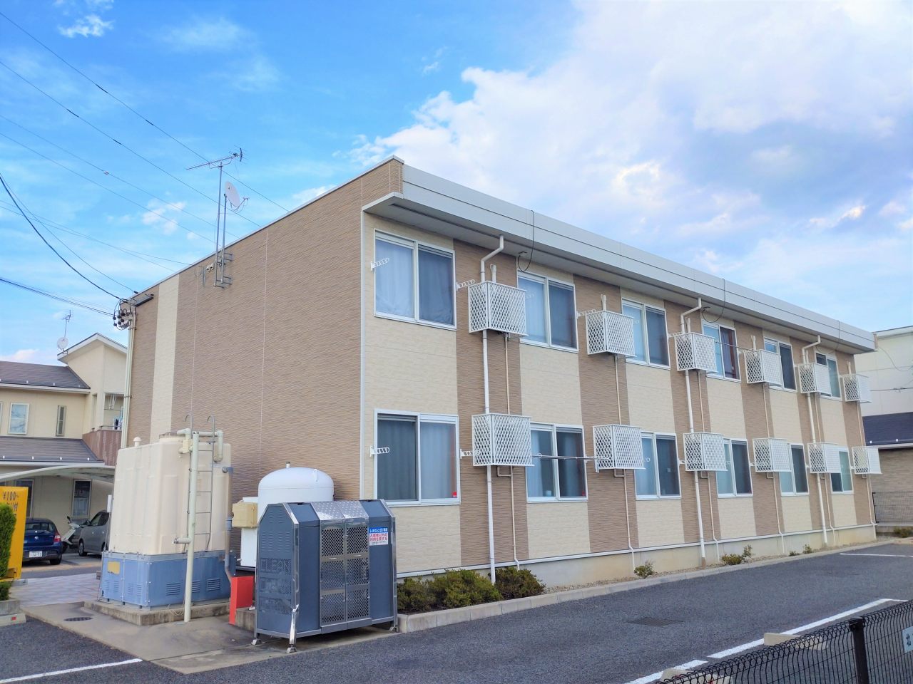 長野駅よりバス26分 築17年4ヶ月 2階建の賃貸物件