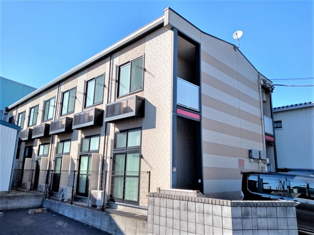 草加駅よりバス16分 1階 築16年10ヶ月の賃貸物件