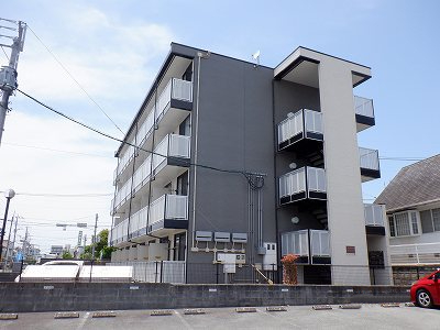 玉名駅より徒歩8分 築16年11ヶ月 4階建の賃貸物件