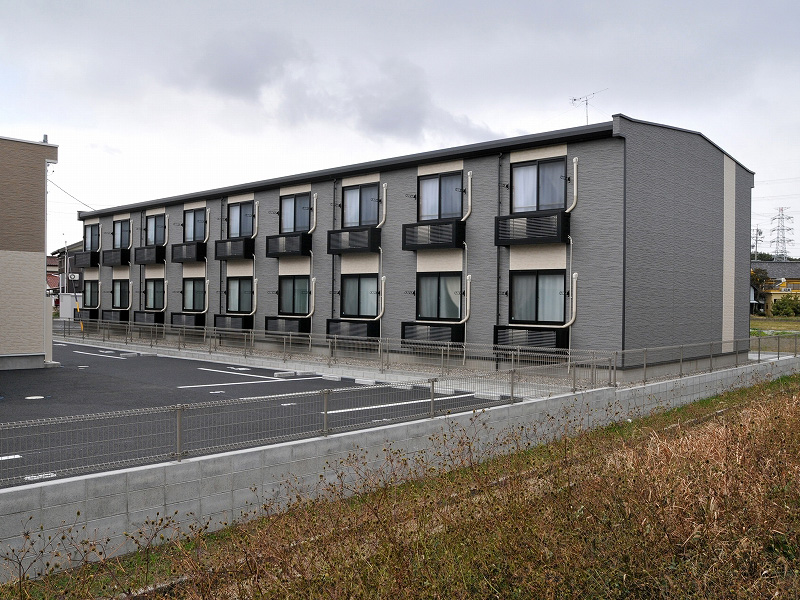 伊勢朝日駅より徒歩13分 築16年1ヶ月 2階建の賃貸物件