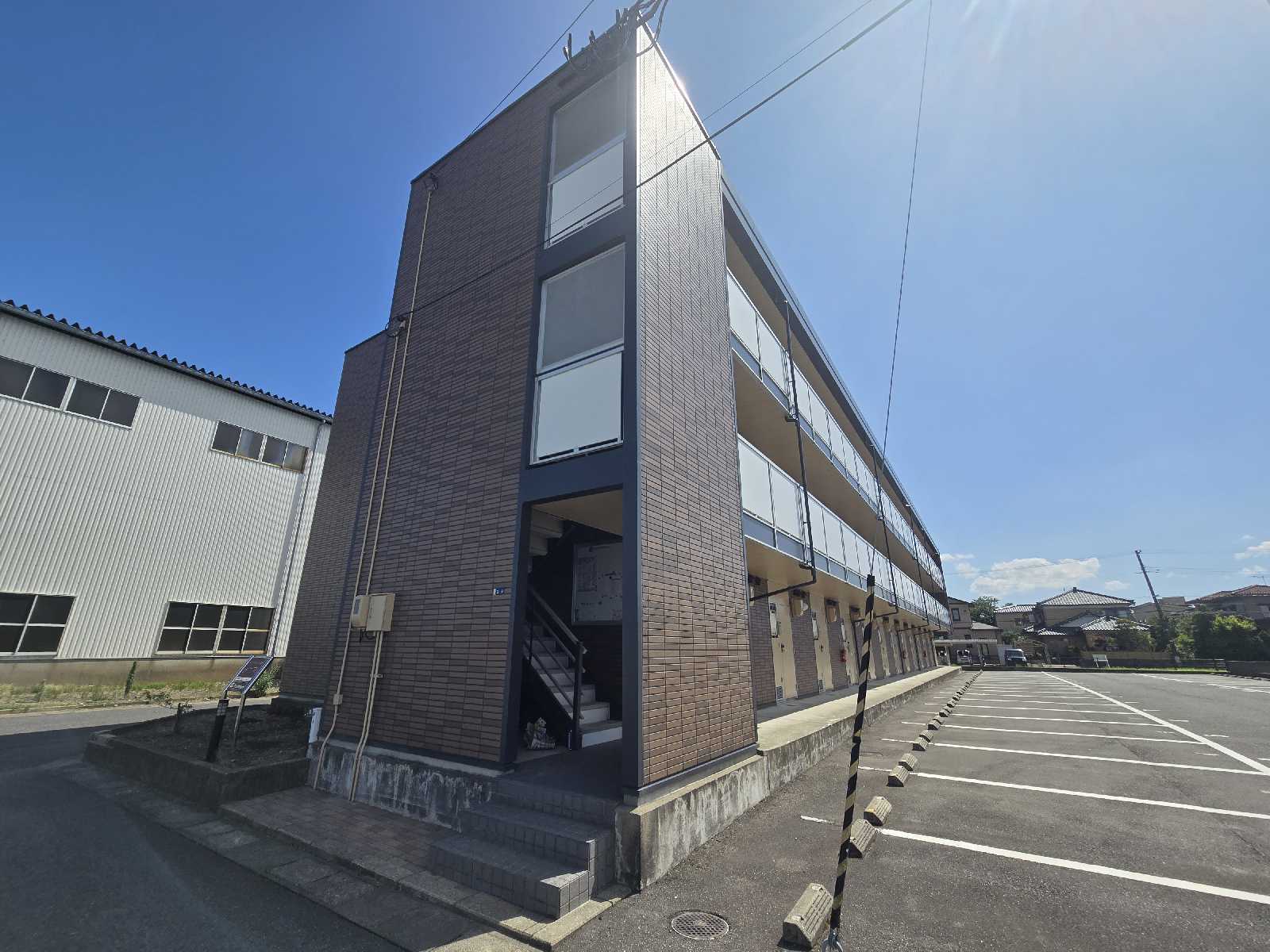 レオパレスシャン フルールの賃貸物件