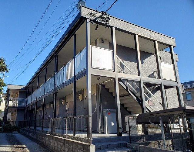 西大手駅より徒歩6分 築17年3ヶ月 2階建の賃貸物件