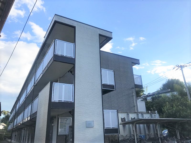 朝倉駅より徒歩10分 築16年7ヶ月 3階建の賃貸物件