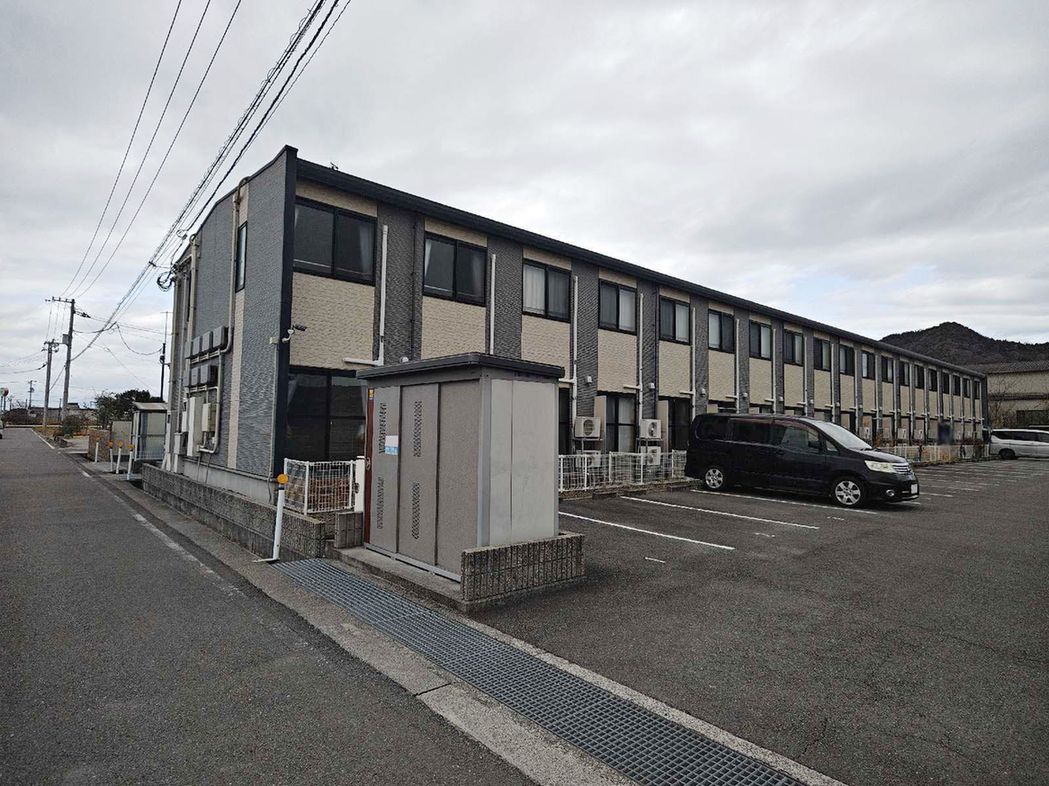 伊予北条駅より徒歩23分 築17年7ヶ月 2階建の賃貸物件