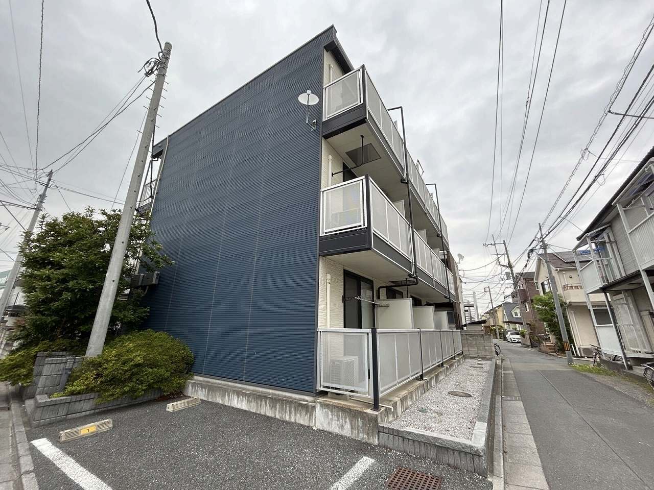 レオパレスひめこぶし 2階 築16年9ヶ月の賃貸物件