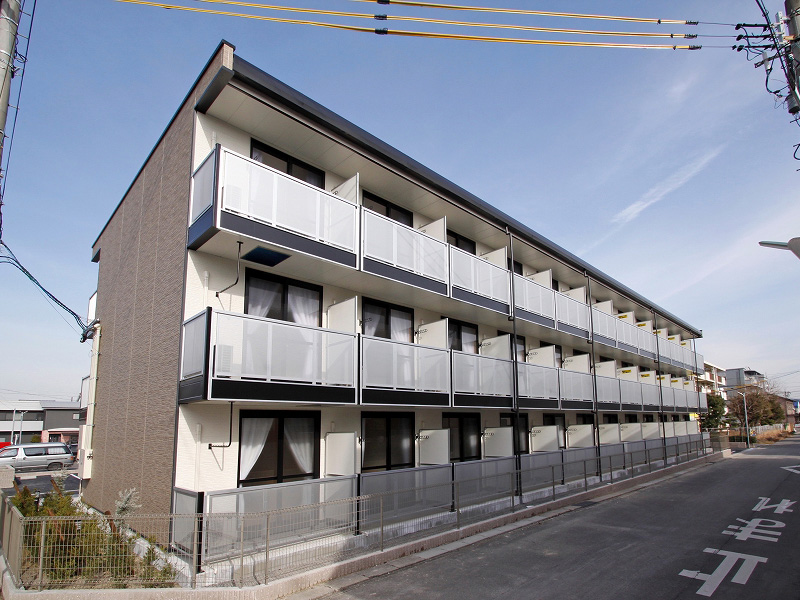 大門駅より徒歩12分 築17年8ヶ月 3階建の賃貸物件
